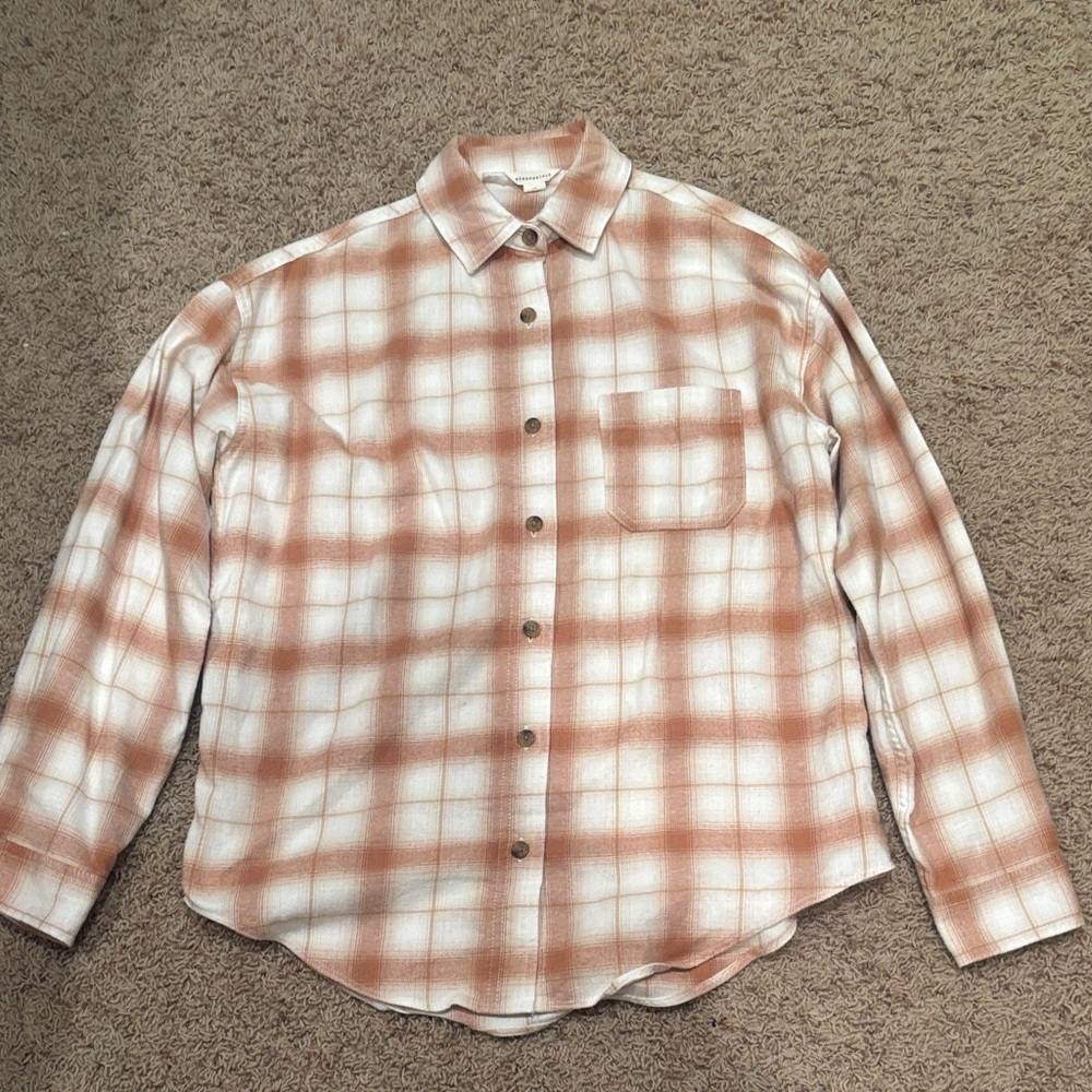 Aeropostale Women’s Casual Plaid Shirt - Tan and White